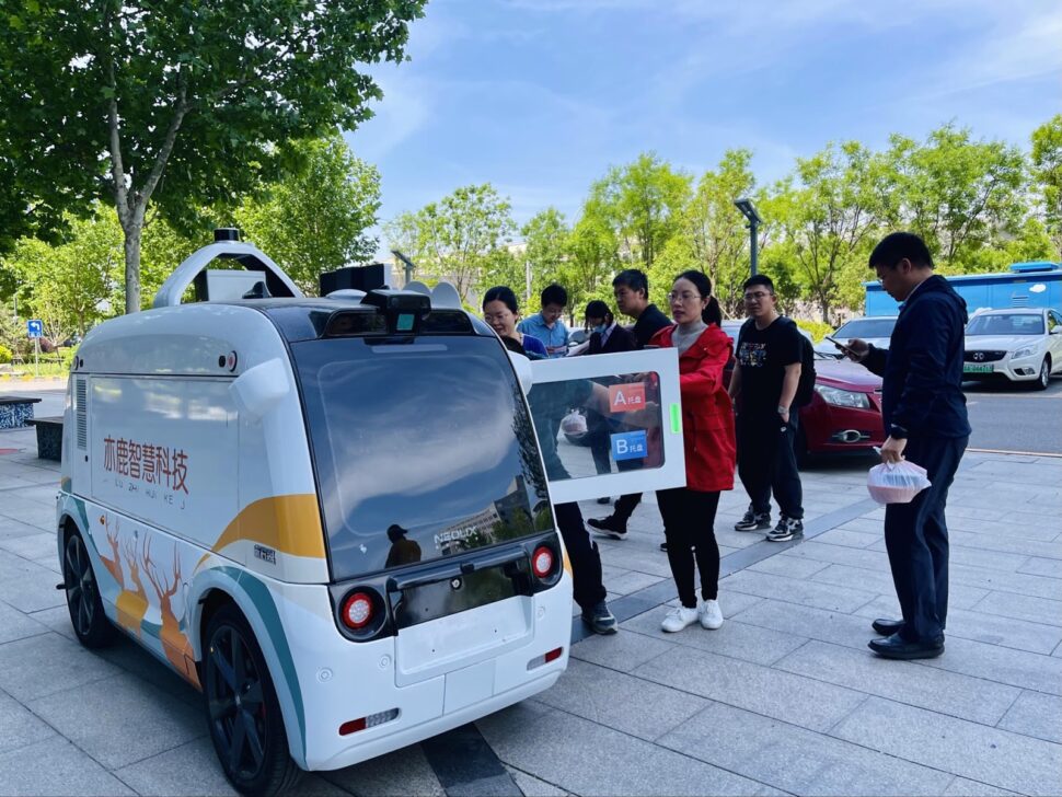 Neolix-Autonomous-Vehicle-1-970x728
