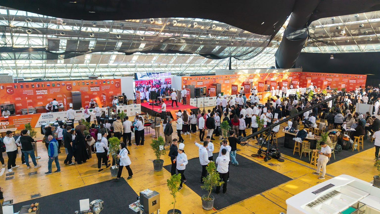 seflerin-bulusma-noktasi-gastroantalya-basladi-1