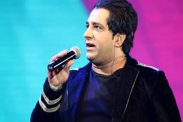 شادی جشن خرما ناتمام ماند؛ سکته امید جهان پس از اجرای زنده در بم