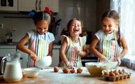 ۱۰ روش سرگرم‌کننده برای درگیر کردن کودکان در آشپزی