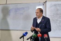  قزلجه: سود چند واردکننده کالای اساسی معادل ثروت چند ترامپ است